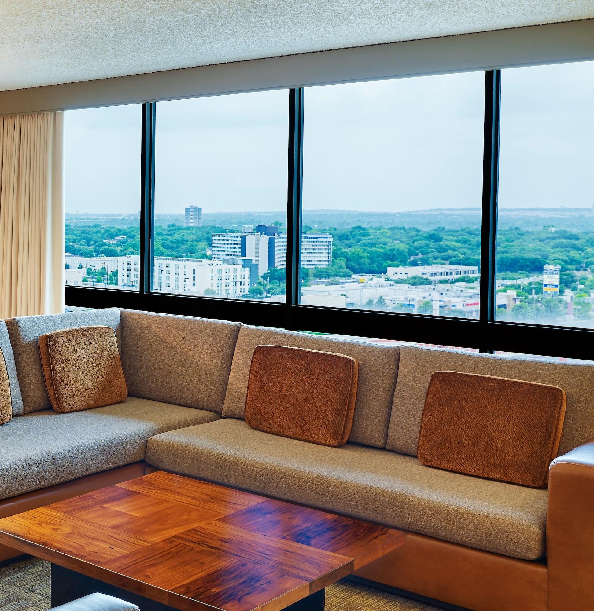Doubletree By Hilton San Antonio Airport Hotel Екстериор снимка