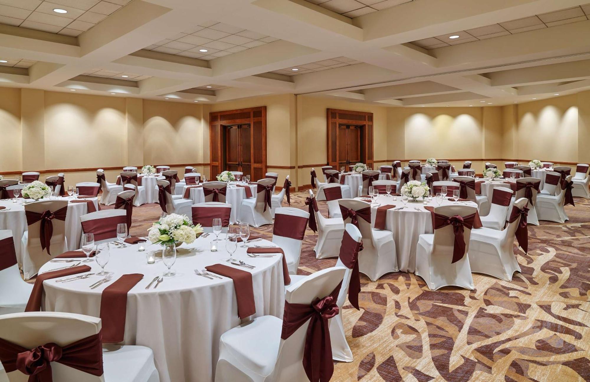 Doubletree By Hilton San Antonio Airport Hotel Екстериор снимка