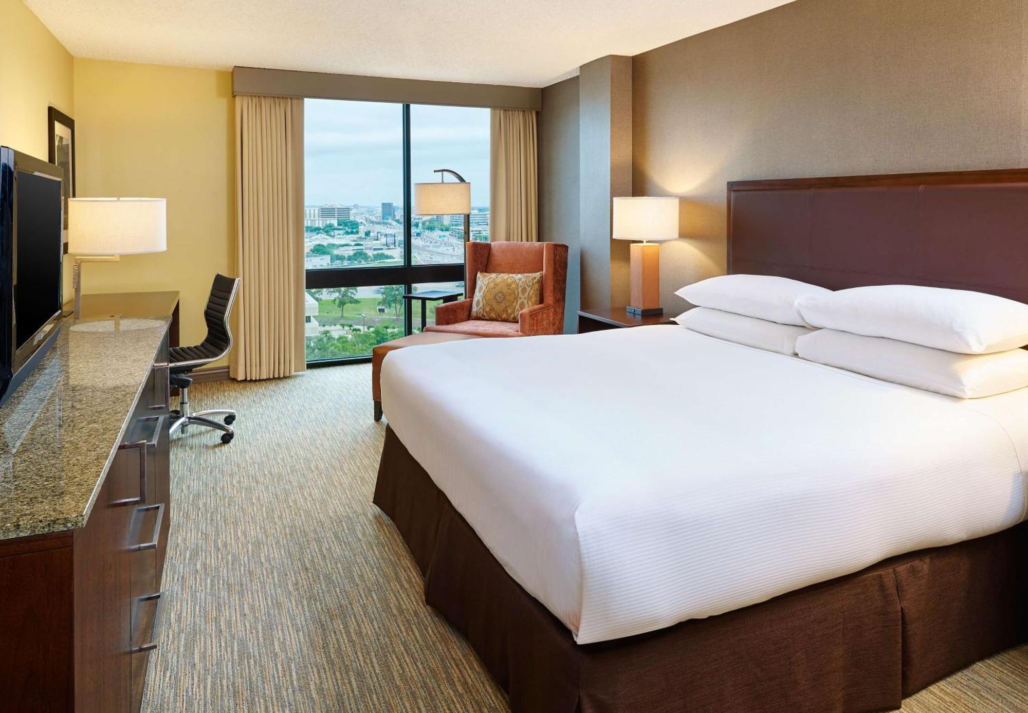 Doubletree By Hilton San Antonio Airport Hotel Екстериор снимка